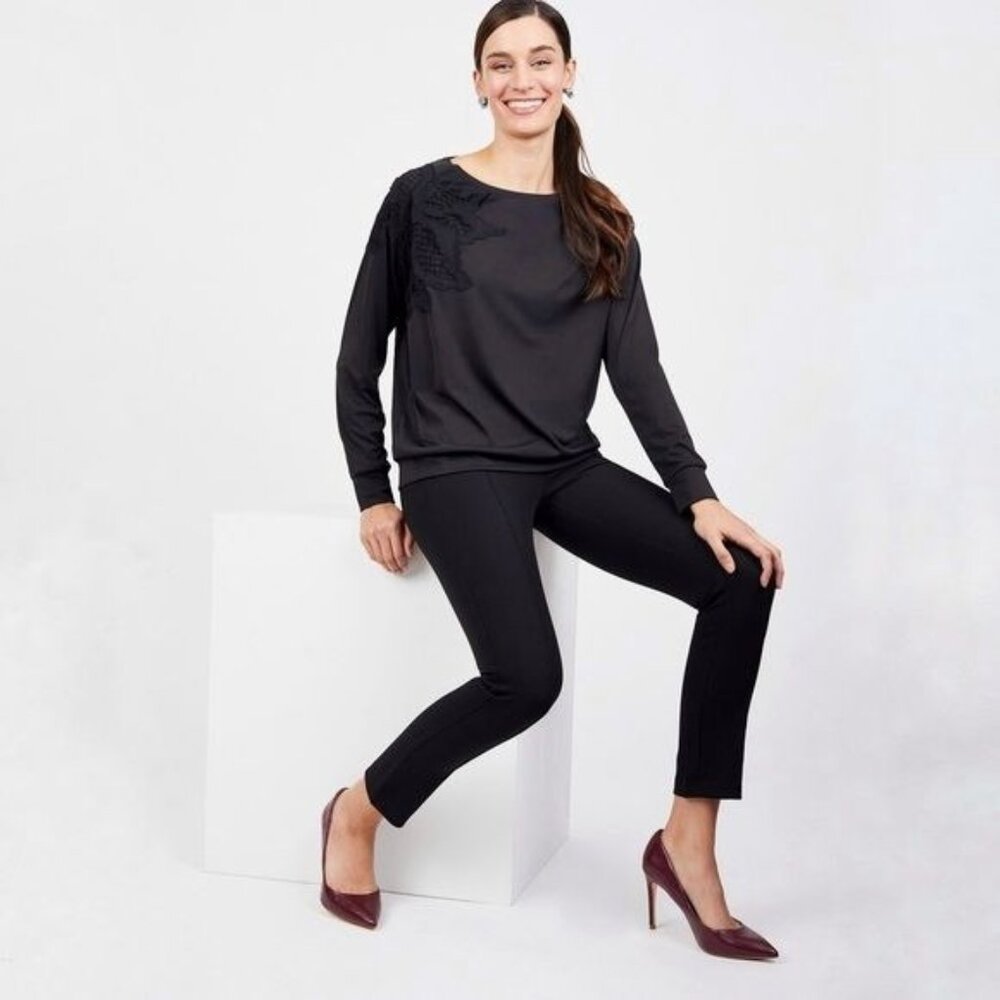 Sabie Lace Embroidered Dolman Top Size Medium Black Oversized Long Sleeve Sabié